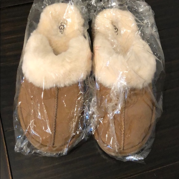 UGG Shoes - ugg cozy slippers